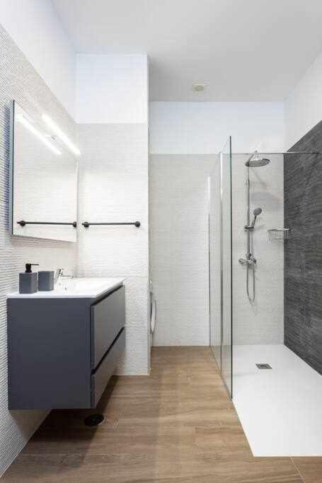 Santa Cruz Loft